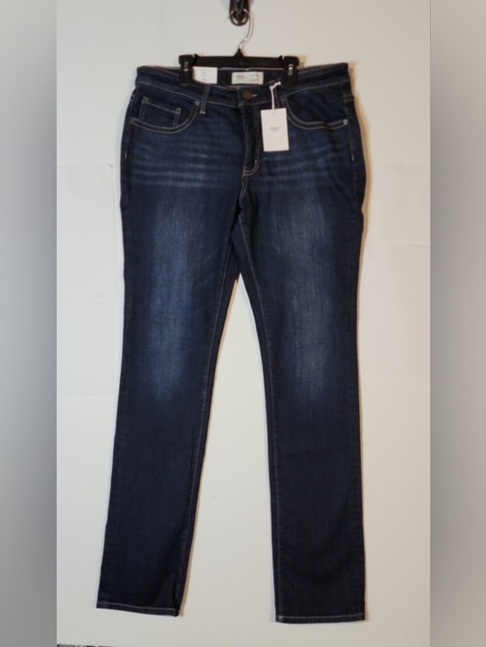 BKE Payton Universal Mid Rise Straight Jeans NWT Size 31